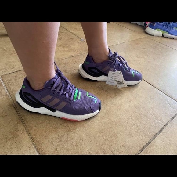 🎈Sold🎈adidas New! DAY JOGGER ORIGINALS Women’s - Picture 11 of 16